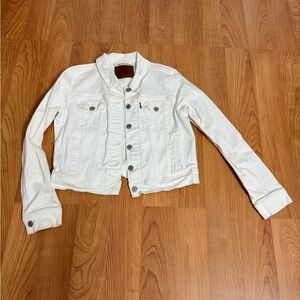 White Levi Trucker Denim Jacket
